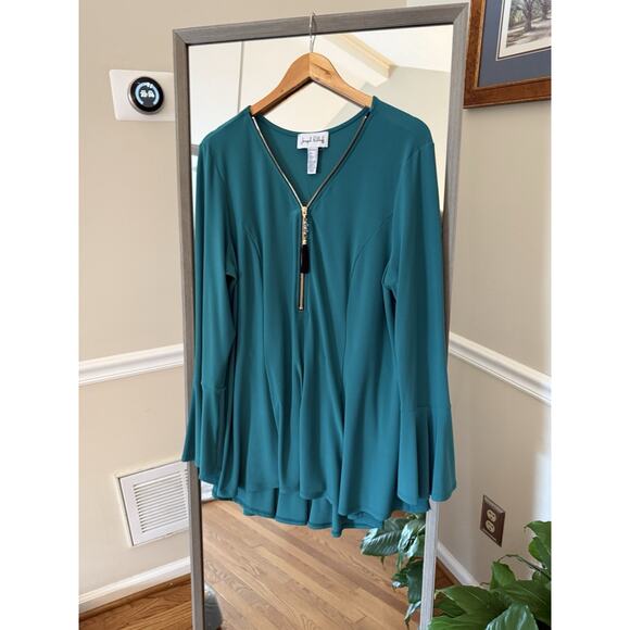 Joseph Ribkoff Greenery V-Neck Pleated Satin Peplum Top 251037 Size 18 - Picture 3 of 7